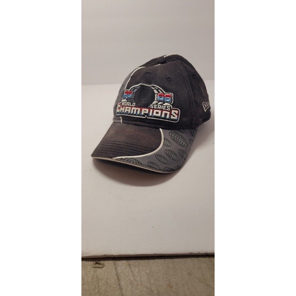 St Louis Cardinals Hat Cap Fitted One Size MLB Baseball World Series 2006 New Er